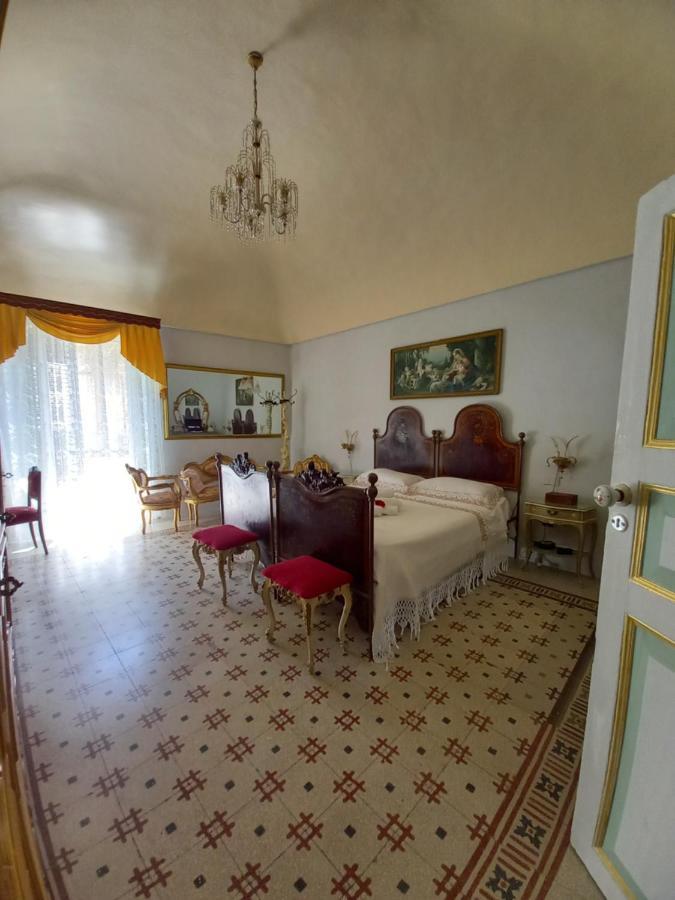 Suite 120 Noto Bagian luar foto